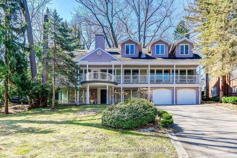 32 Edenbrook Hill Toronto ON M9A 3Z6