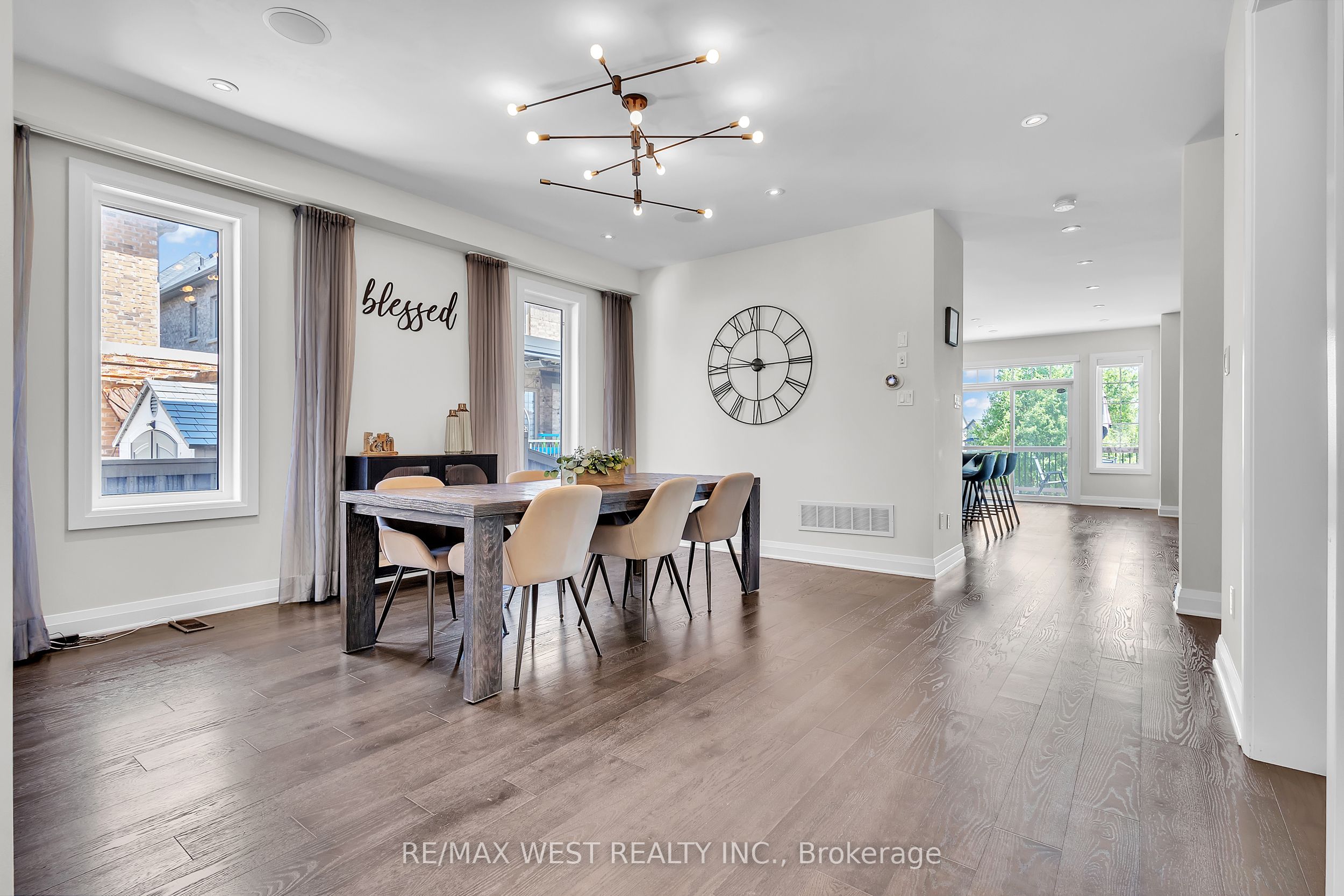 41 Pelee Avenue