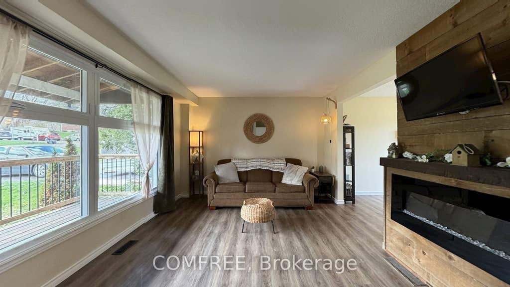 Photo of 87 Locks Road, Brantford, ON N3S 7L9 (MLS # X13042988)