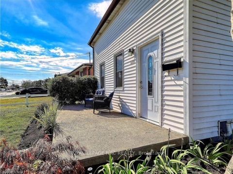 Property photo of 625 lincoln street, welland, ON l3b 4r2