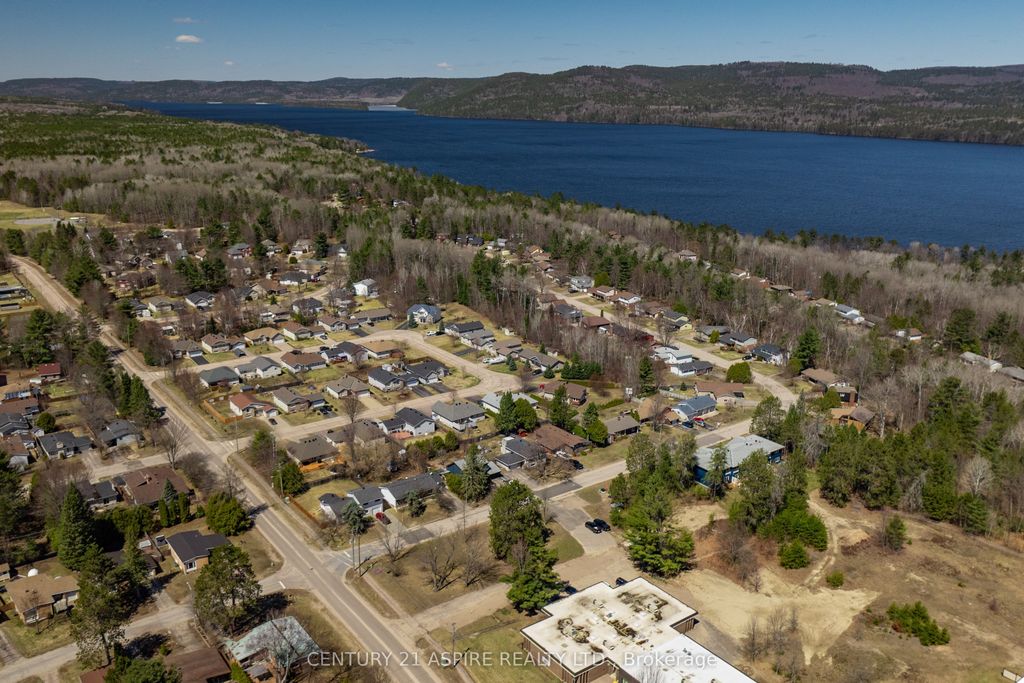 Photo of 93 Frontenac Crescent, Deep River, ON K0J 1P0 (MLS # X13030420)