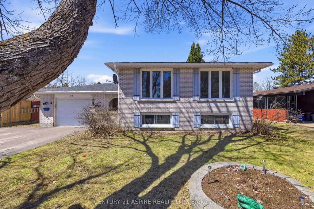 Photo of 93 Frontenac Crescent, Deep River, ON K0J 1P0 (MLS # X13030420)