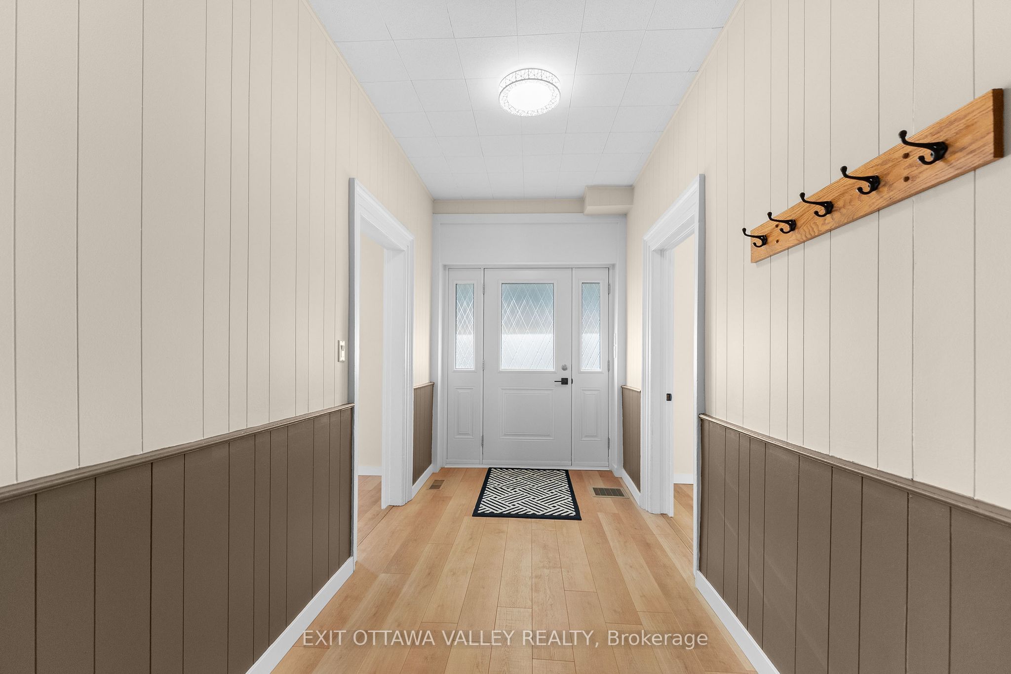 164 Maple Avenue - Photo 3