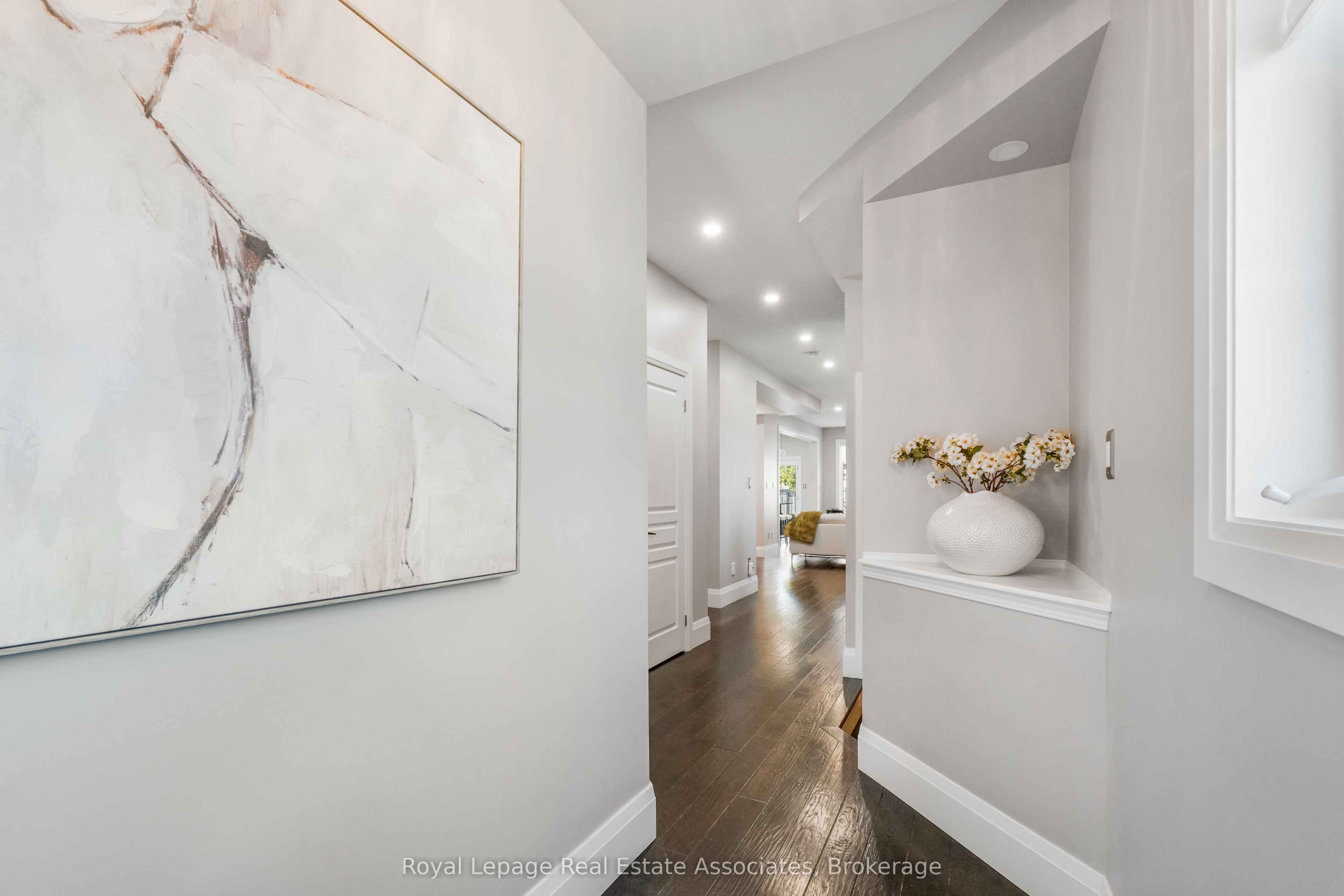 2388 Stone Glen Crescent