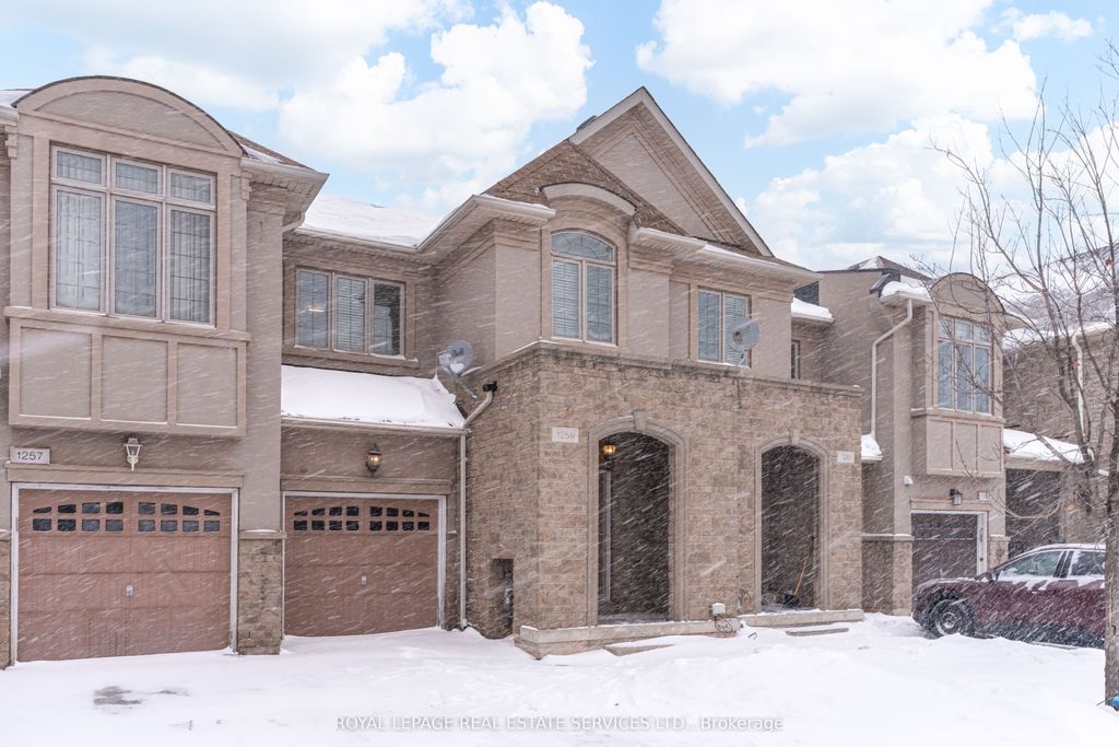 Photo of 1259 Craigleith Road, Oakville, ON L6H 0B6 (MLS # W12731110)