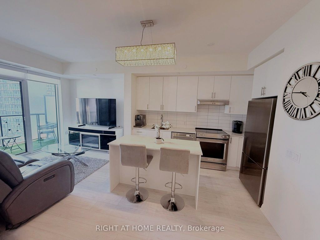 Photo of 9000 Jane Street #1704, Vaughan, ON L4K 0M6 (MLS # N13080150)