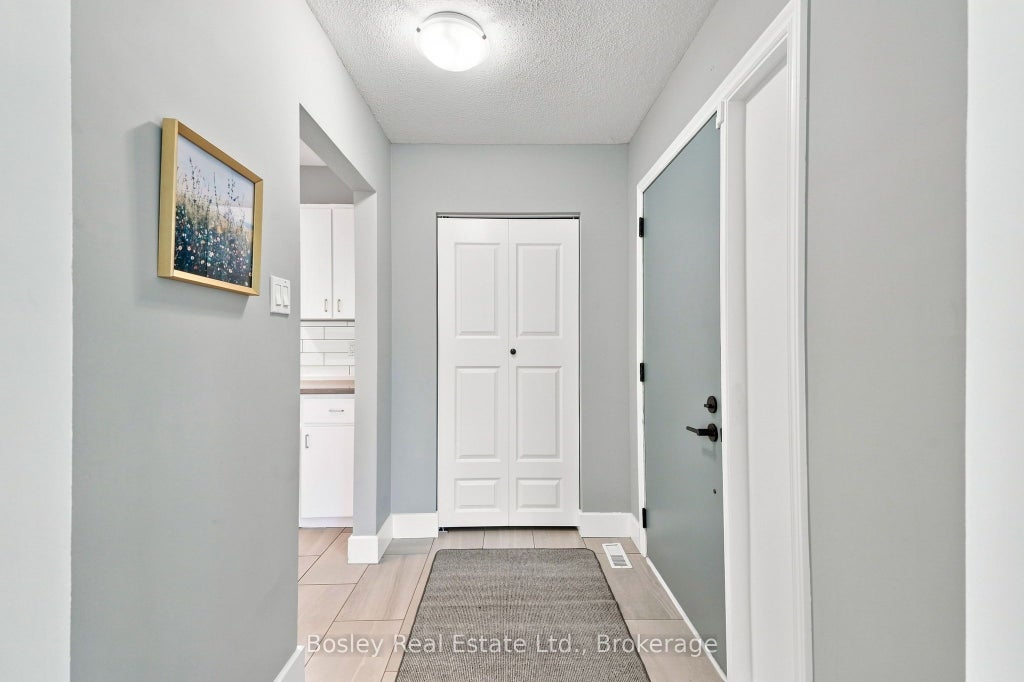 Photo of 4 Griffin Road, Collingwood, ON L9Y 4B8 (MLS # S13767662)