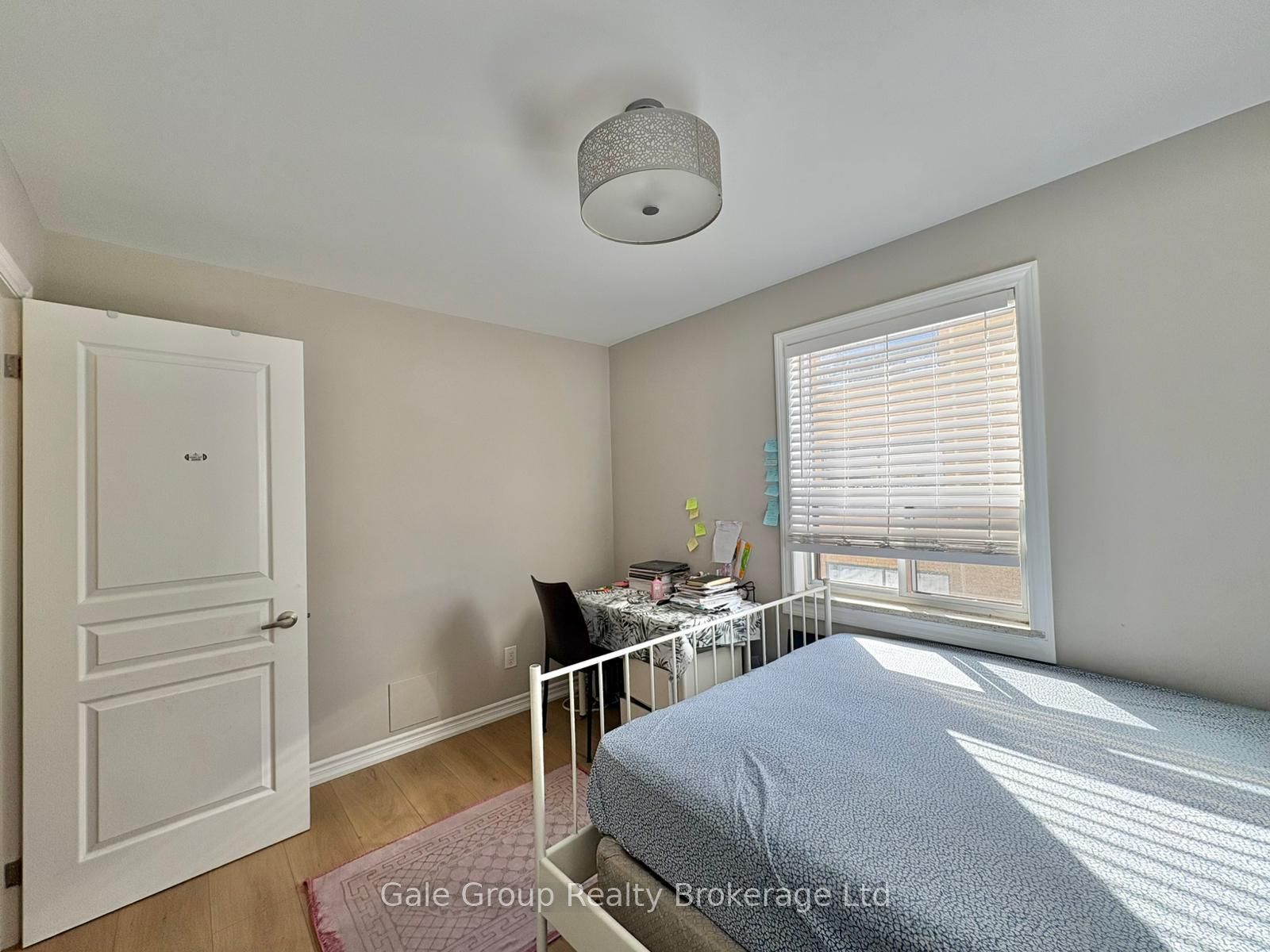 25 Paisley Boulevard E Unit-6