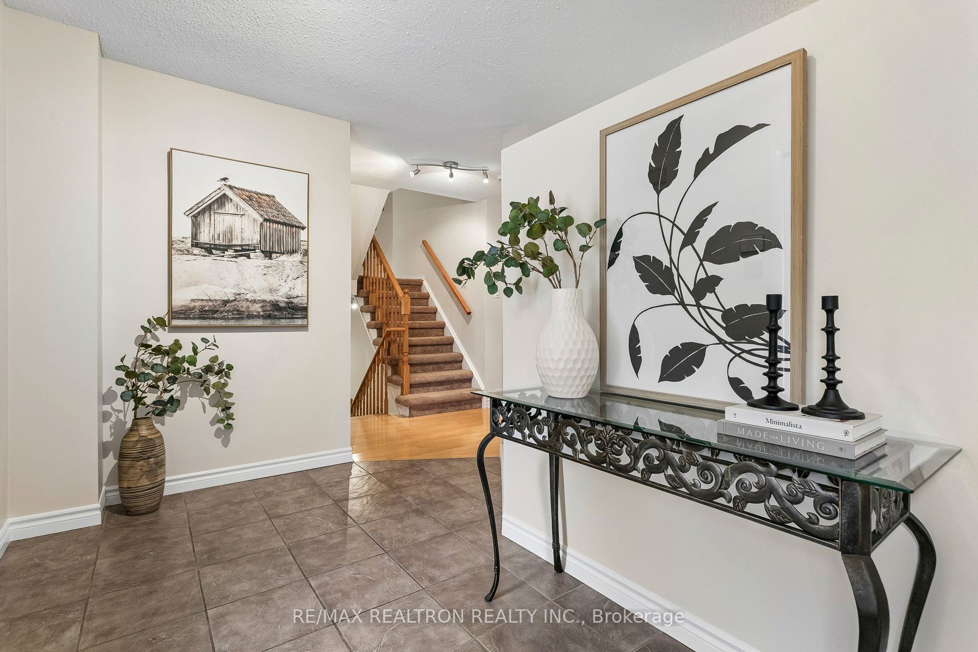 2537 Addingham Crescent