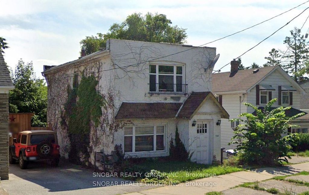 Photo of 705 Scarlett Road, Toronto, ON M9P 2T6 (MLS # W12420251)
