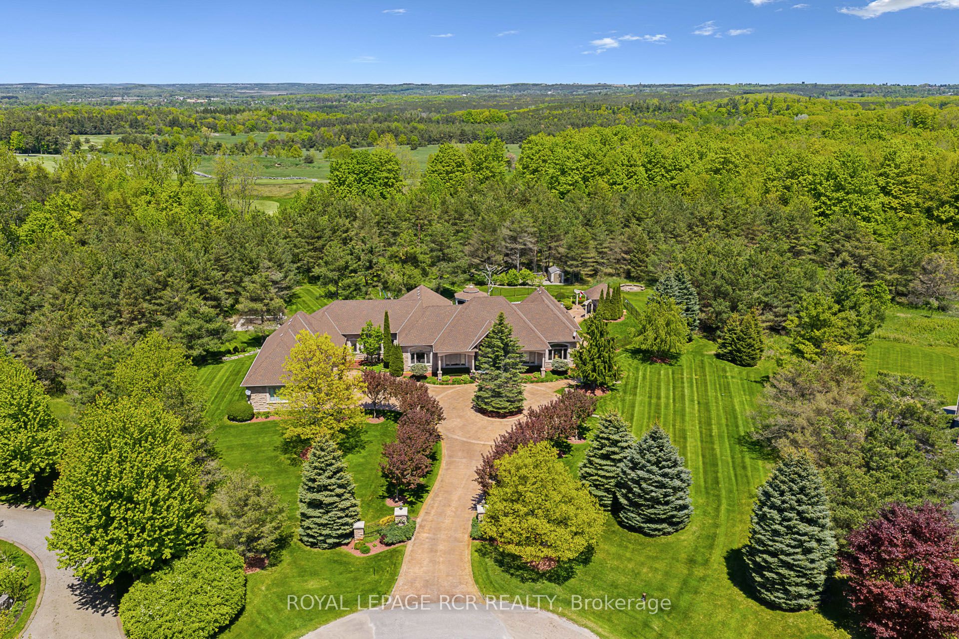 7 Sugarbush Lane