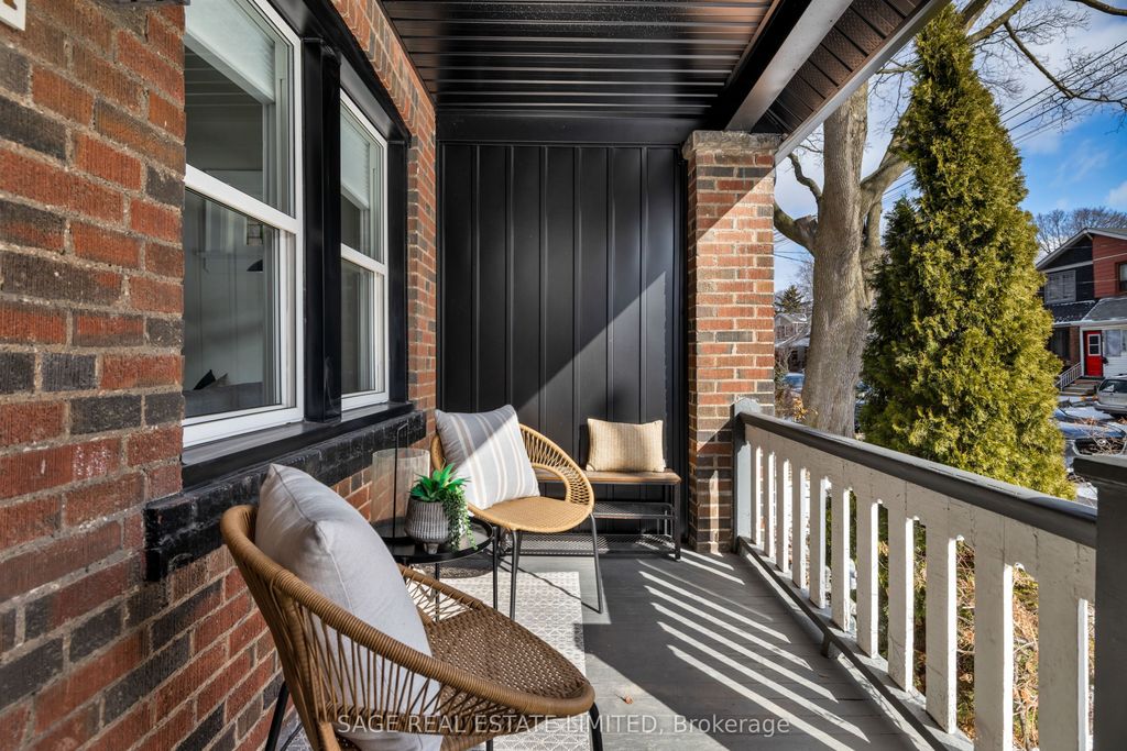 Photo of 292A Woodfield Road, Toronto, ON M4L 2X1 (MLS # E12890752)