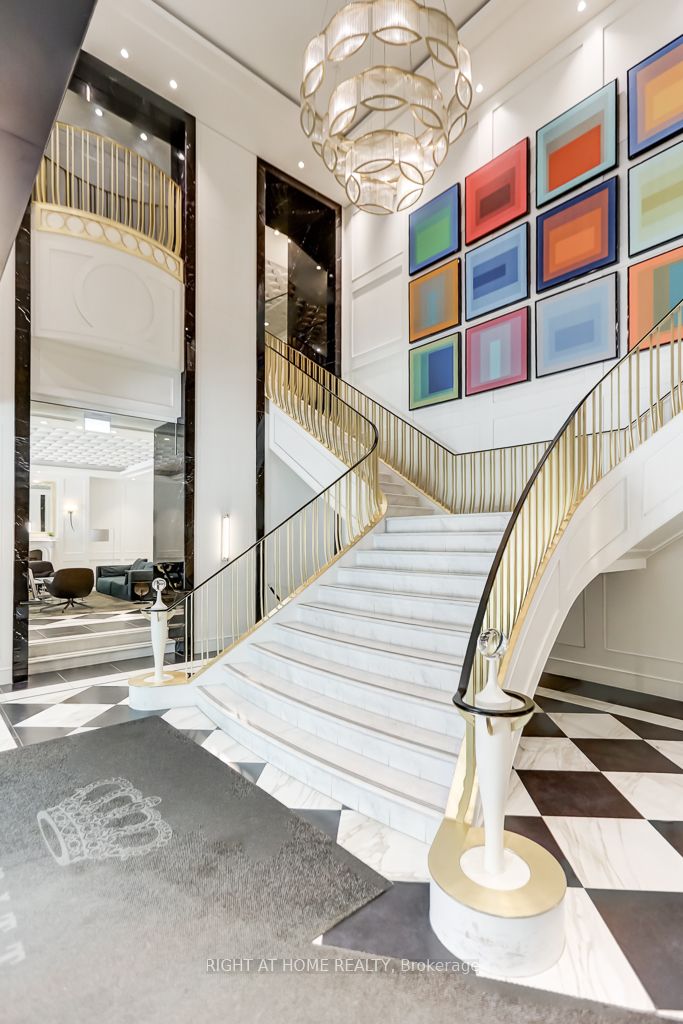 955 Bay Street 210