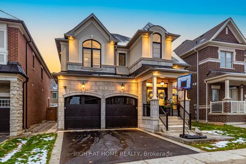 71 Ten Pines Road Vaughan ON L4H 5B4