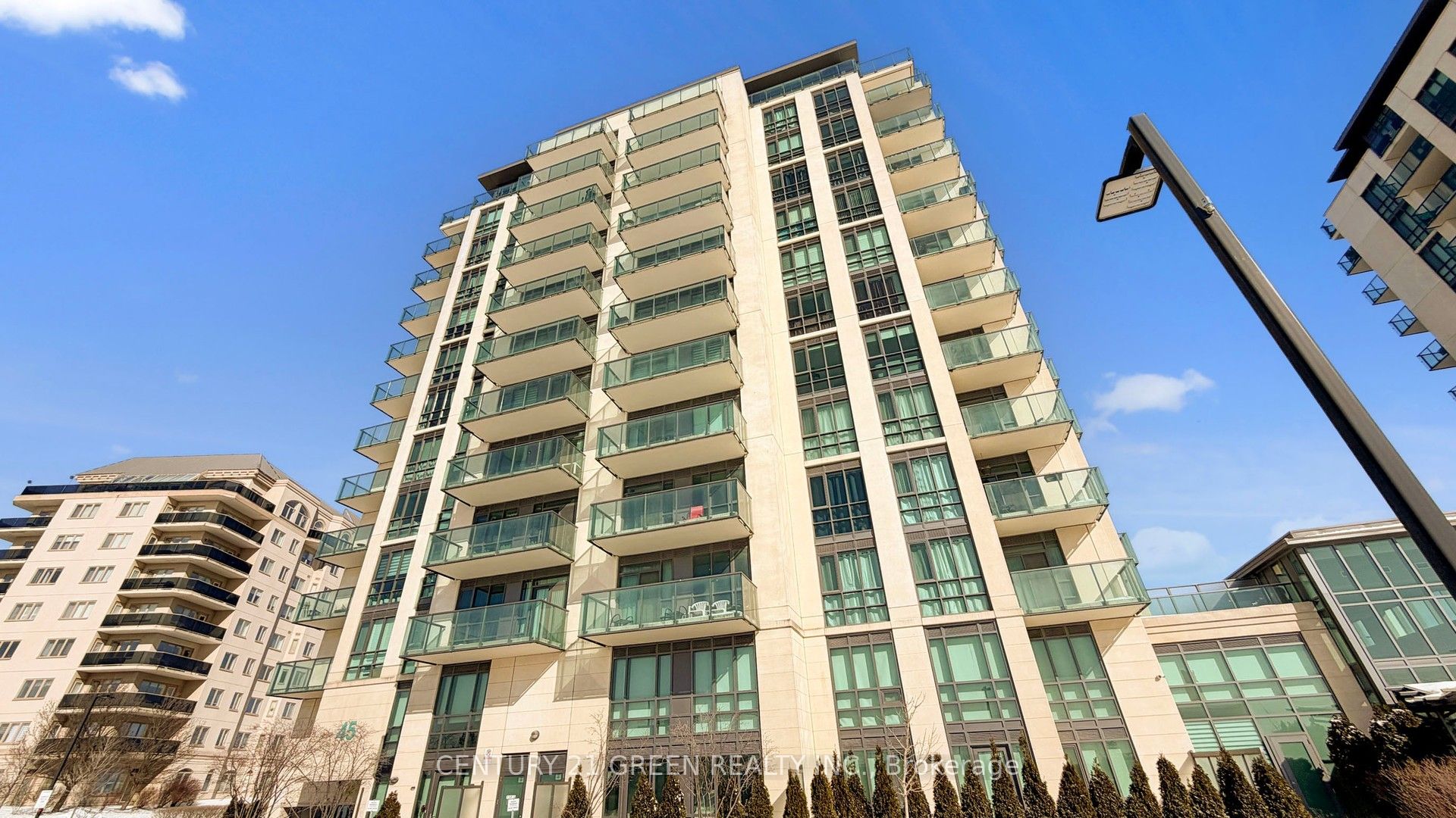 45 Yorkland Boulevard 1106