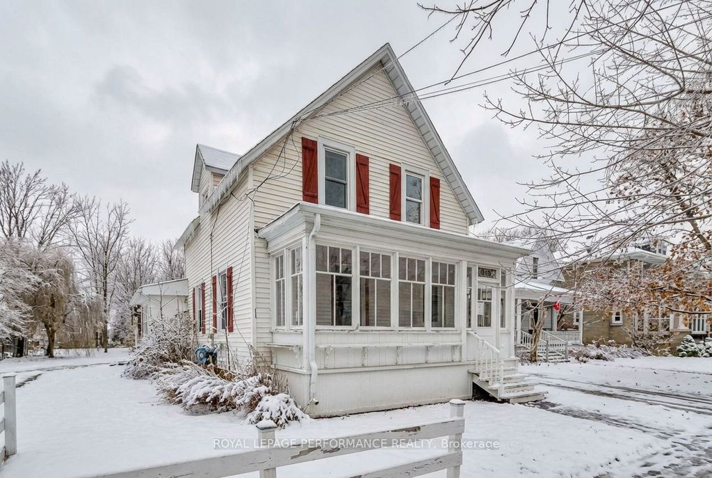 Photo of 115 Fifth Street E, Cornwall, ON K6H 2L6 (MLS # X12750436)