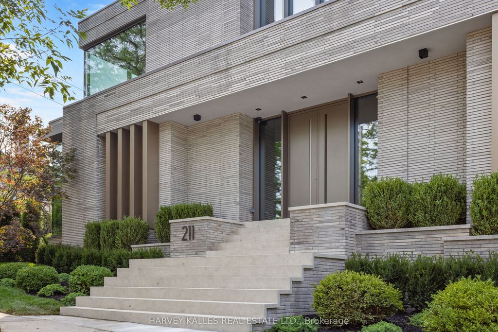 Photo of 211 Dunvegan Road, Toronto, ON M5P 2P3 (MLS # C12424722)