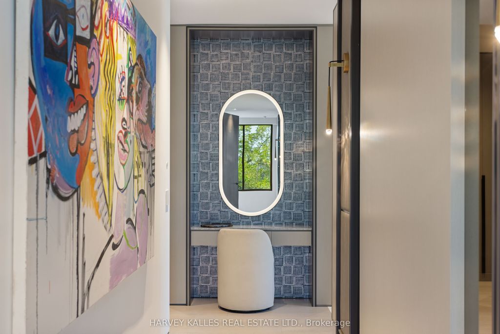 Photo of 211 Dunvegan Road, Toronto, ON M5P 2P3 (MLS # C12424722)
