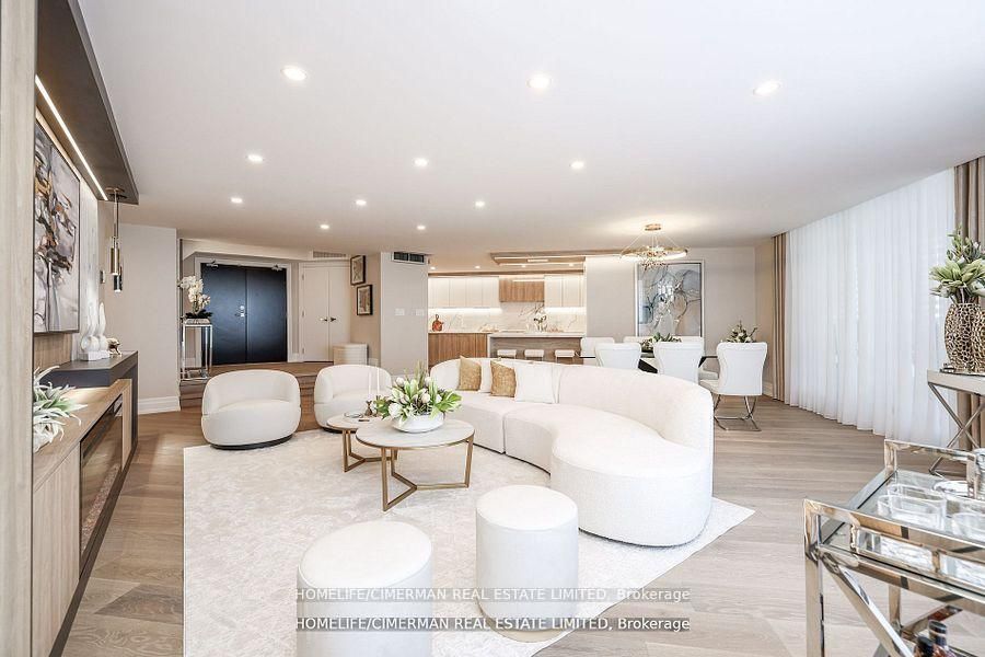 240 Heath Street W 1002