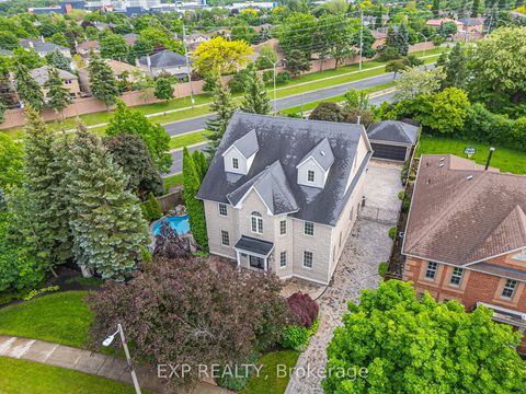 Photo of 2000 Peak Place, Oakville, ON L6H 5T2 (MLS # W12431000)