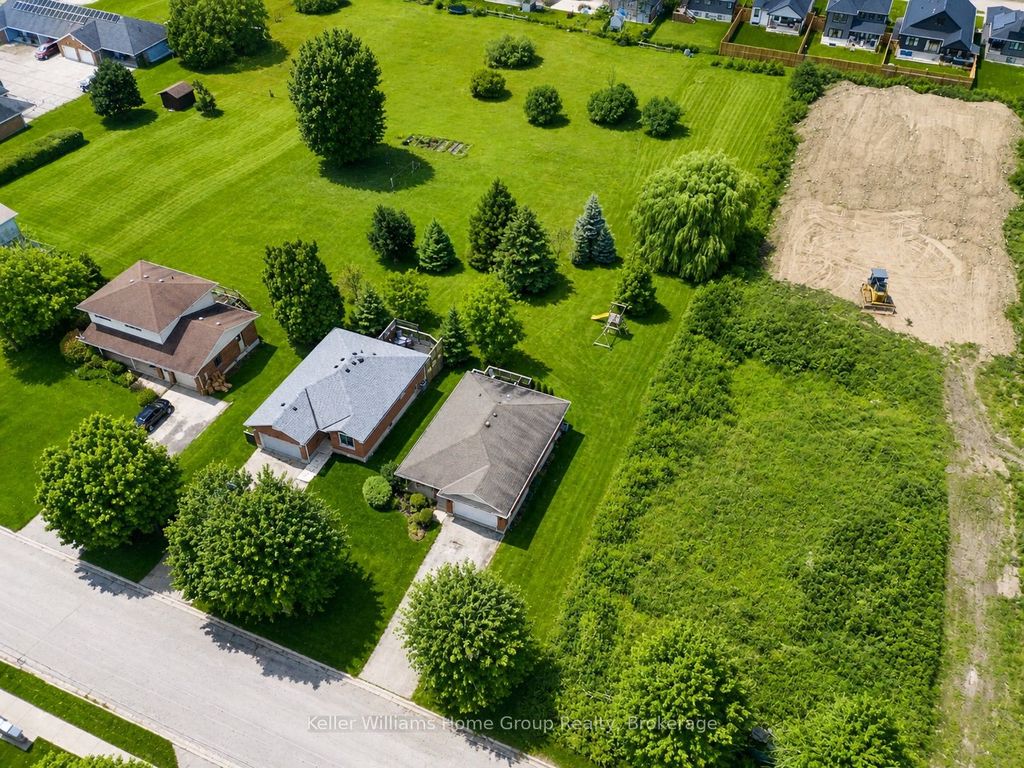 Photo of 423 King Street E, Wellington North, ON N0G 2L2 (MLS # X13086814)