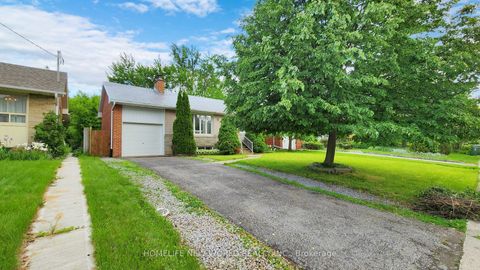 Photo of 11 Elynhill Drive, Toronto, ON M2R 1C5 (MLS # C12553284)