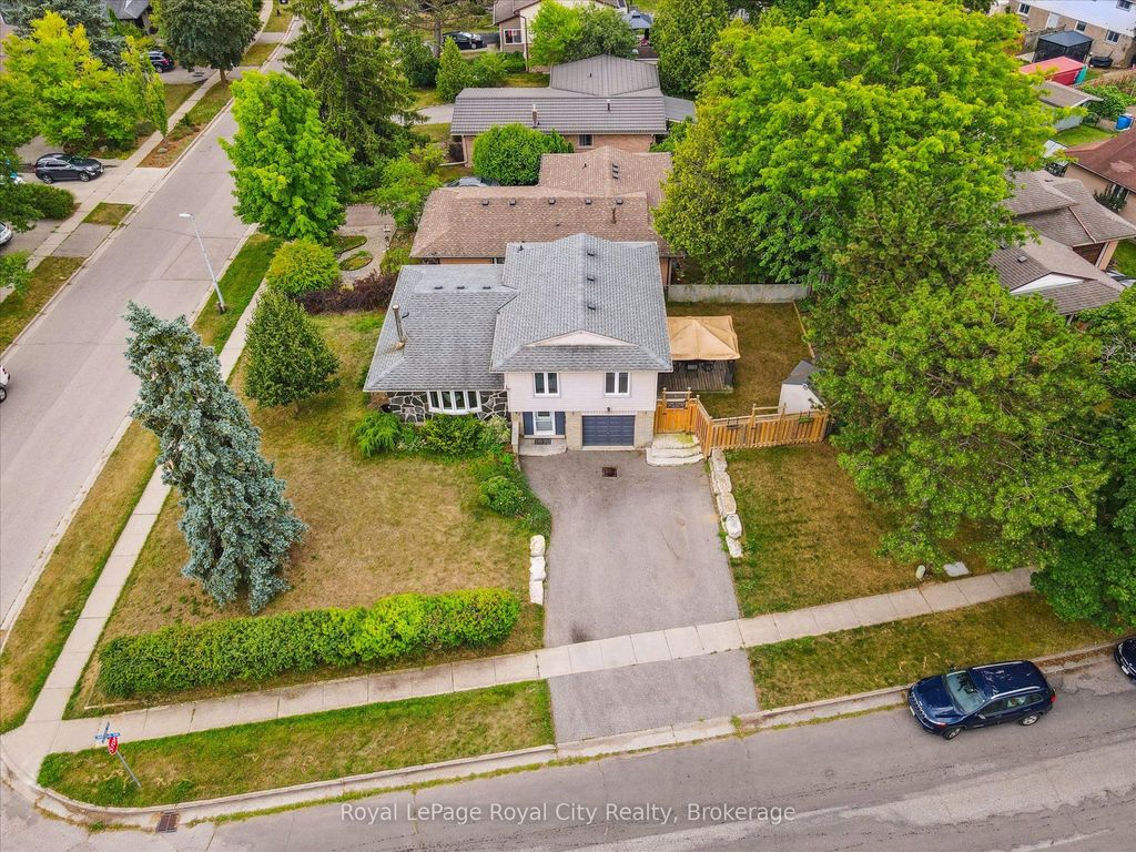 Photo of 47 Argyle Drive, Guelph, ON N1G 2P4 (MLS # X12450684)