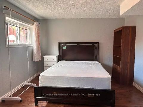 940 Hampstead Court lower unit Mississauga ON L5C 3L1