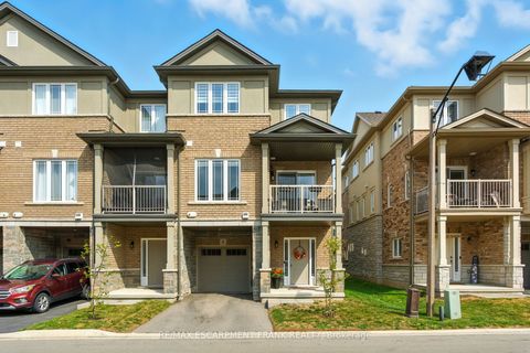 Photo of 9 Laguna Village Crescent, Hamilton, ON L0R 1P0 (MLS # X12422465)