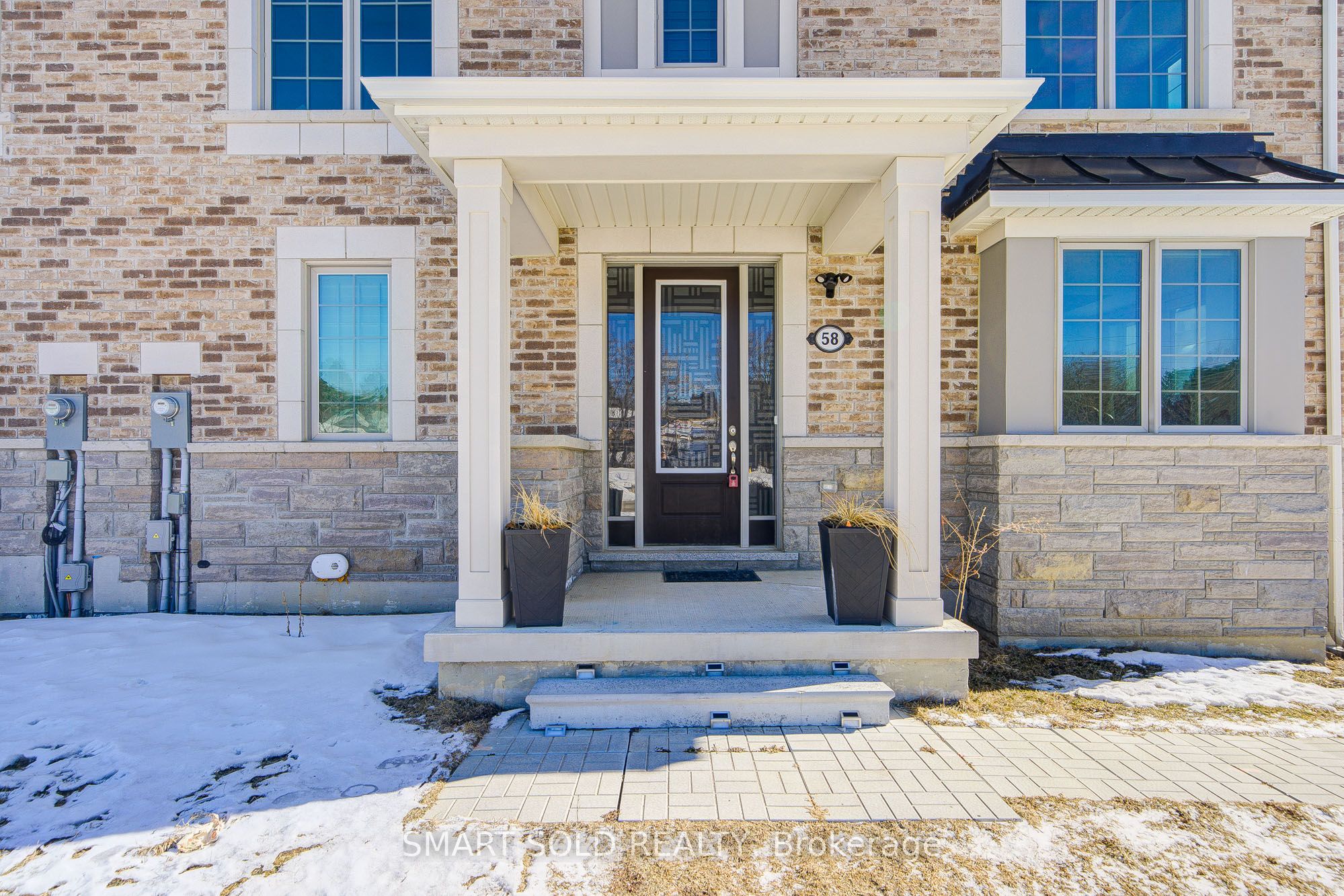 58 Thomas Frisby Jr Crescent