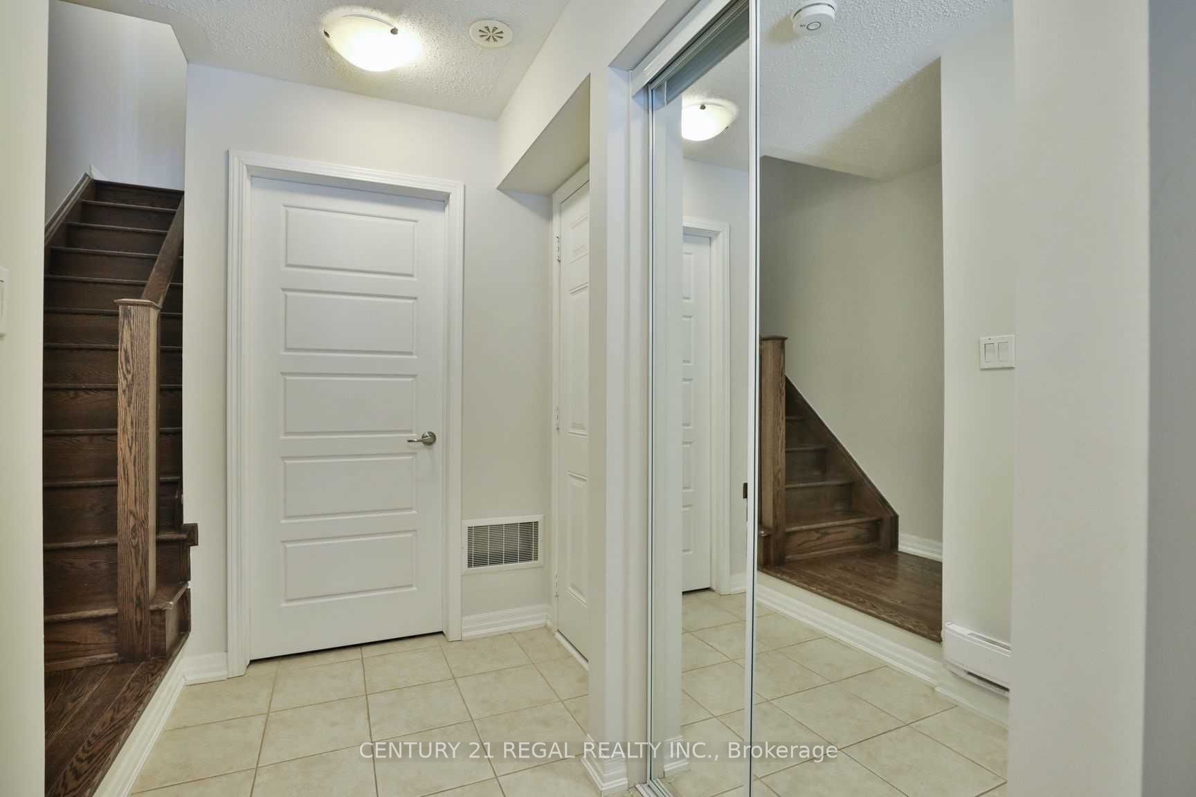 3089 Harbell Gate