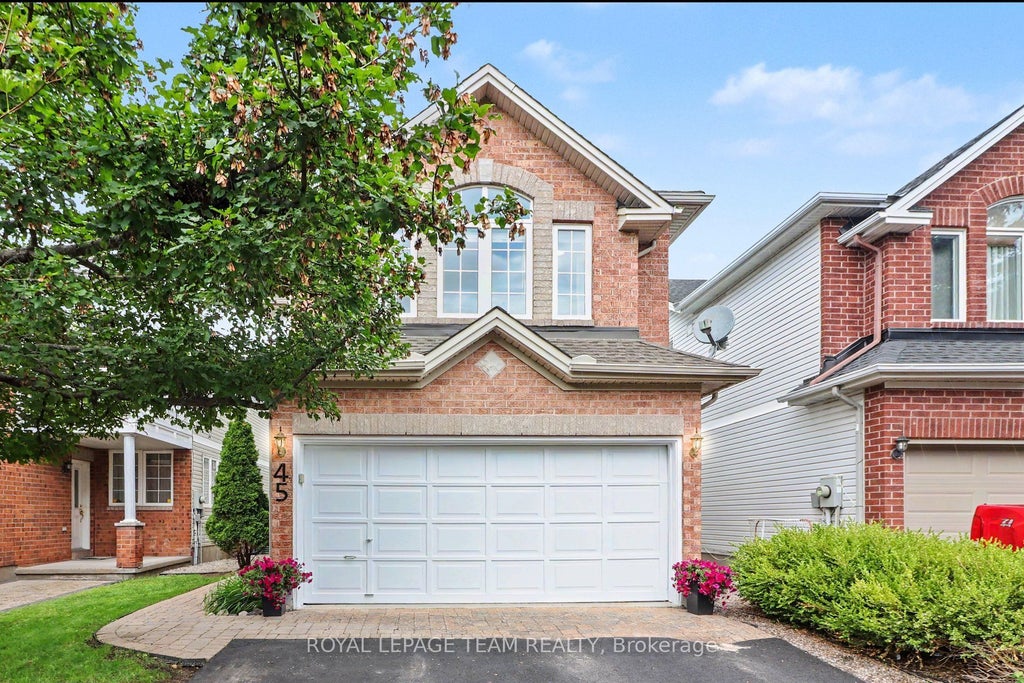 Photo of 45 Coleridge Street, Carlington - Central Park, ON K2C 4G2 (MLS # X13712152)