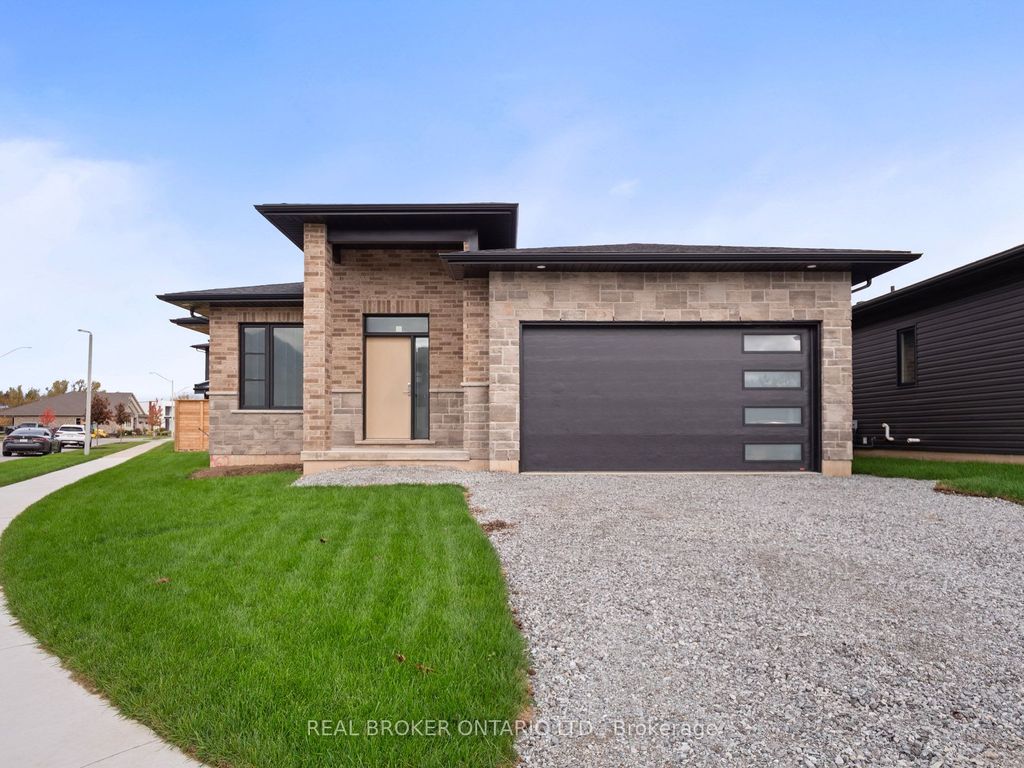 Photo of 118 Willowbrook Drive, Welland, ON L3C 0G2 (MLS # X12911544)