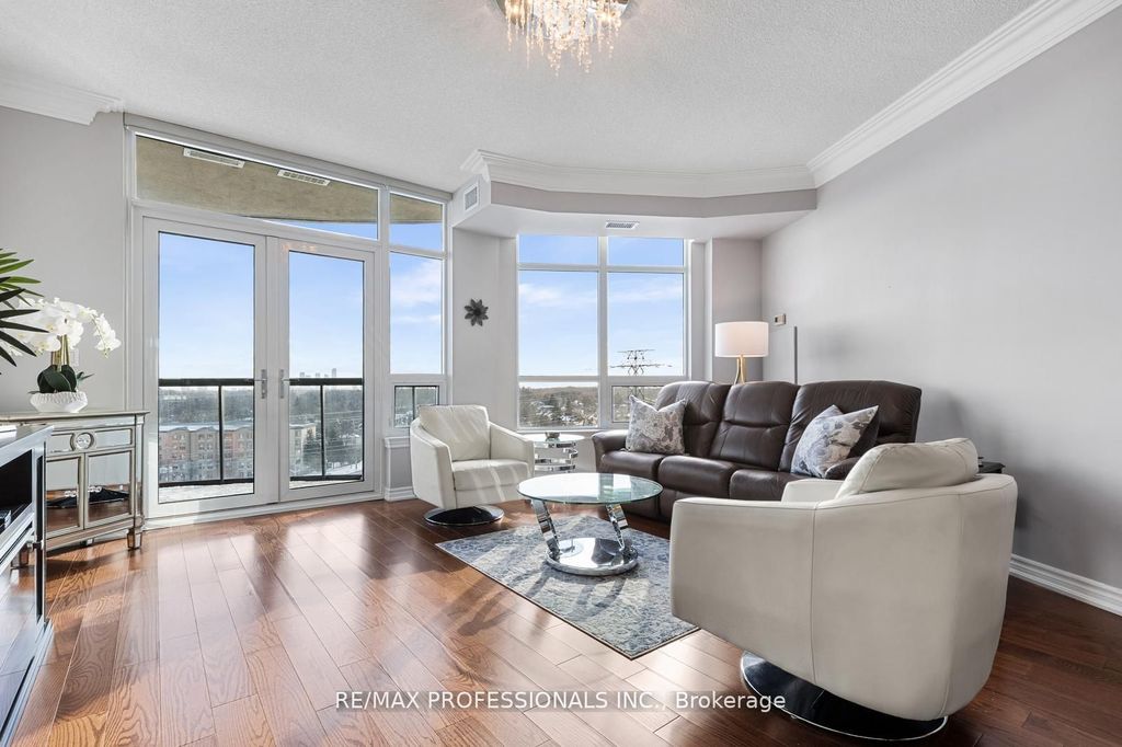Photo of 1135 Royal York Road #903, Toronto, ON M9A 0C3 (MLS # W13069444)