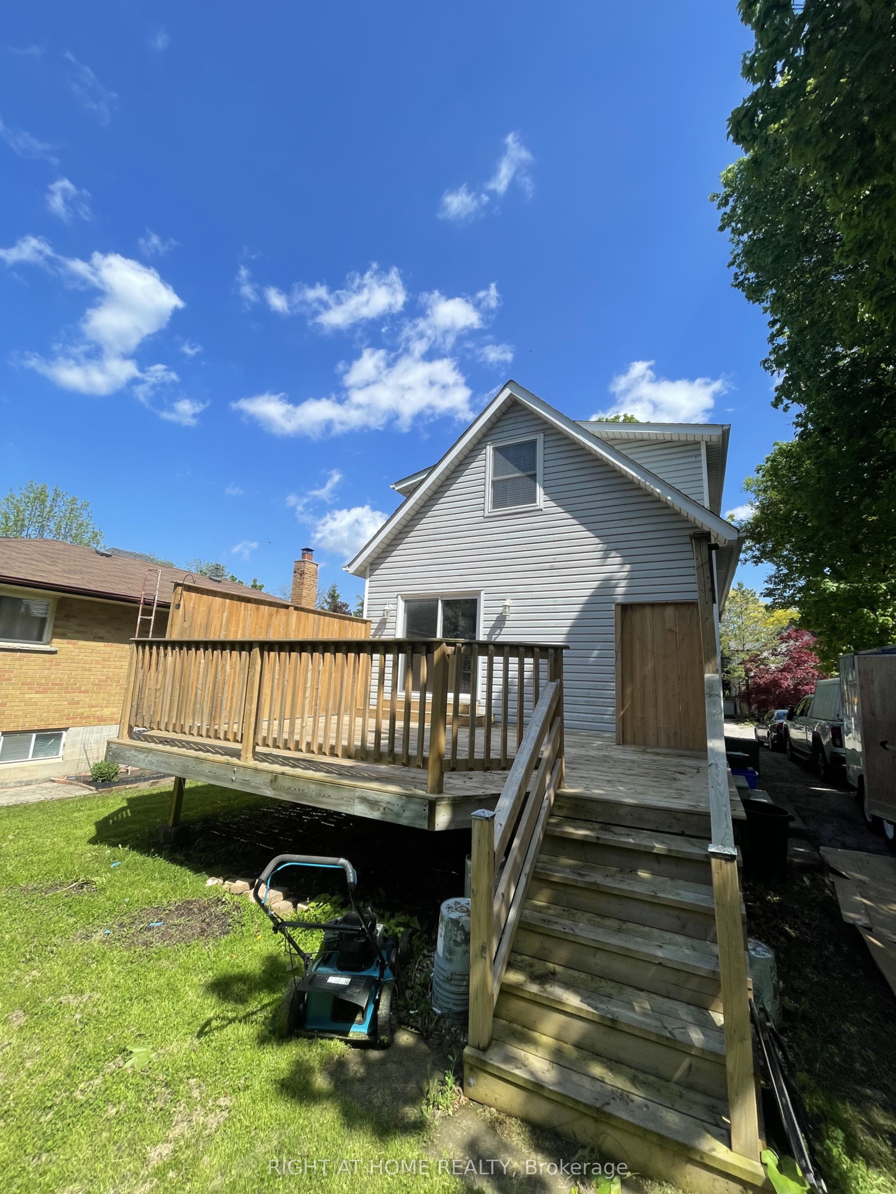 17 Mill Street Upper