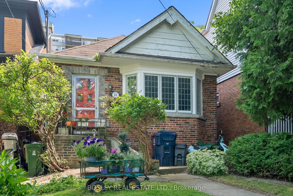 Photo of 355 Roehampton Avenue, Toronto, ON M4P 1S3 (MLS # C12405524)