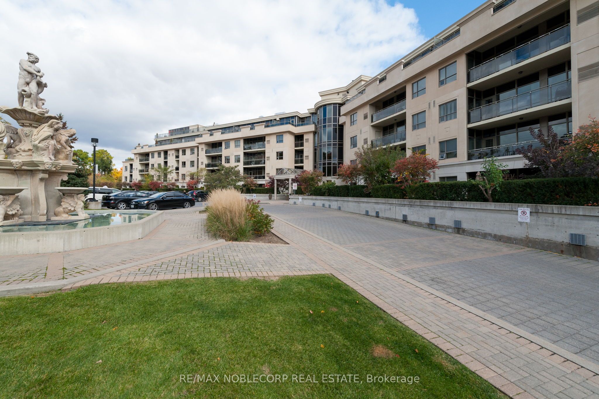 8201 Islington Avenue 421