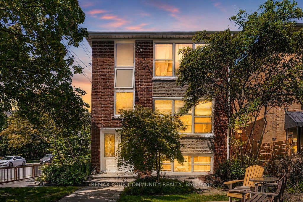 Photo of 2 Rowley Avenue, Toronto, ON M4P 2S8 (MLS # C13487636)