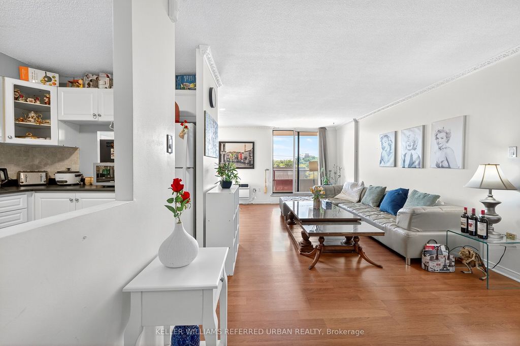 Photo of 1881 Jane Street #401, Toronto, ON M9N 3S7 (MLS # W13001890)