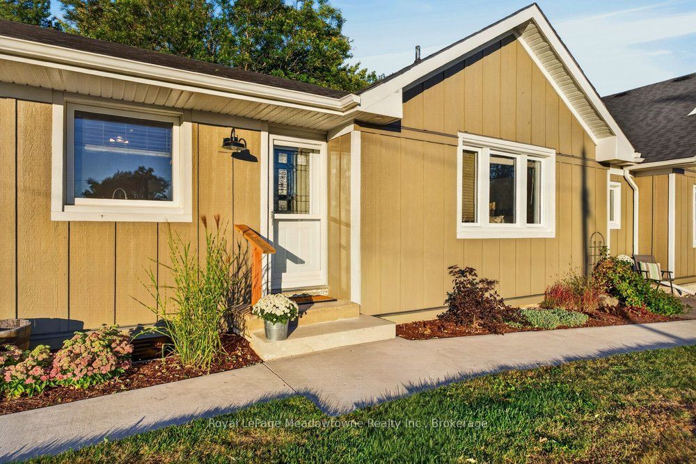 4379 Henderson Road