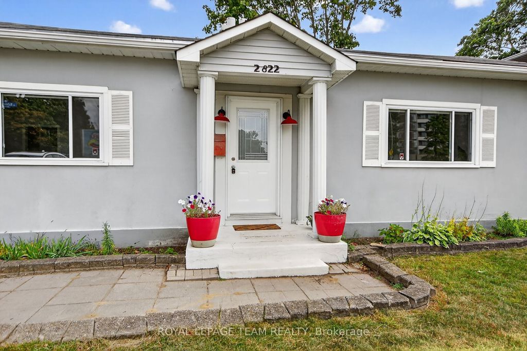 Photo of 2822 Richmond Road, Britannia Heights - Queensway Terrace N and Area, ON K2B 6S5 (MLS # X12417680)