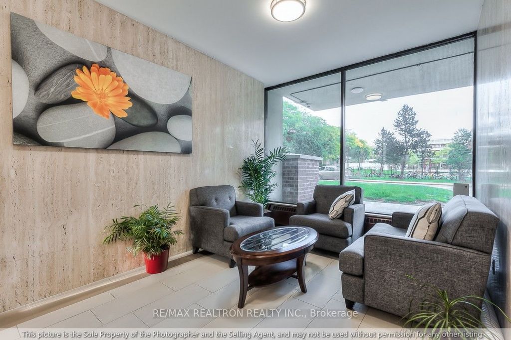 Photo of 100 Leeward Glenway #1401, Toronto, ON M3C 2Z1 (MLS # C12981882)