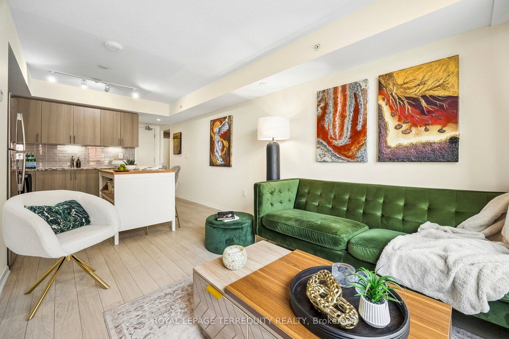 Photo of 3091 Dufferin Street #524, Toronto, ON M6A 0C4 (MLS # W14014920)
