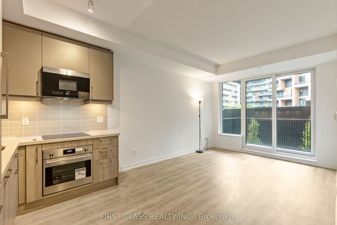 38 Simcoe Promenade W 405 Markham ON L6G 0H7