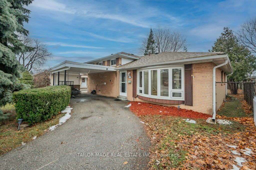 Photo of 37 Vanderbrent Crescent, Toronto, ON M9R 3W9 (MLS # W12656444)
