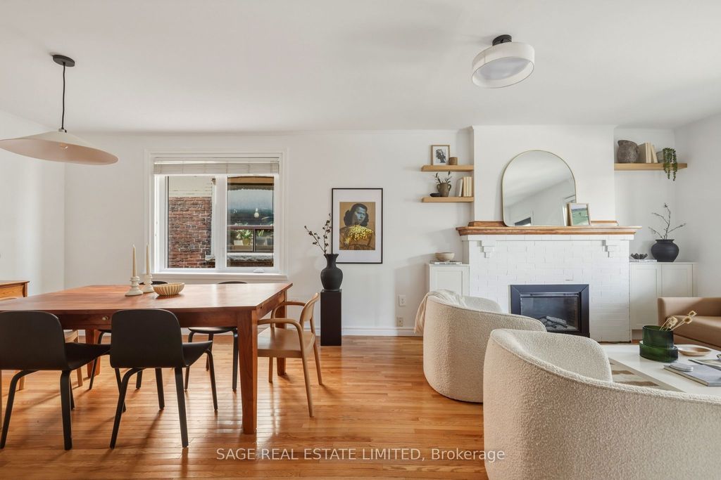 Photo of 662 Woodbine Avenue, Toronto, ON M4E 2J1 (MLS # E13114920)