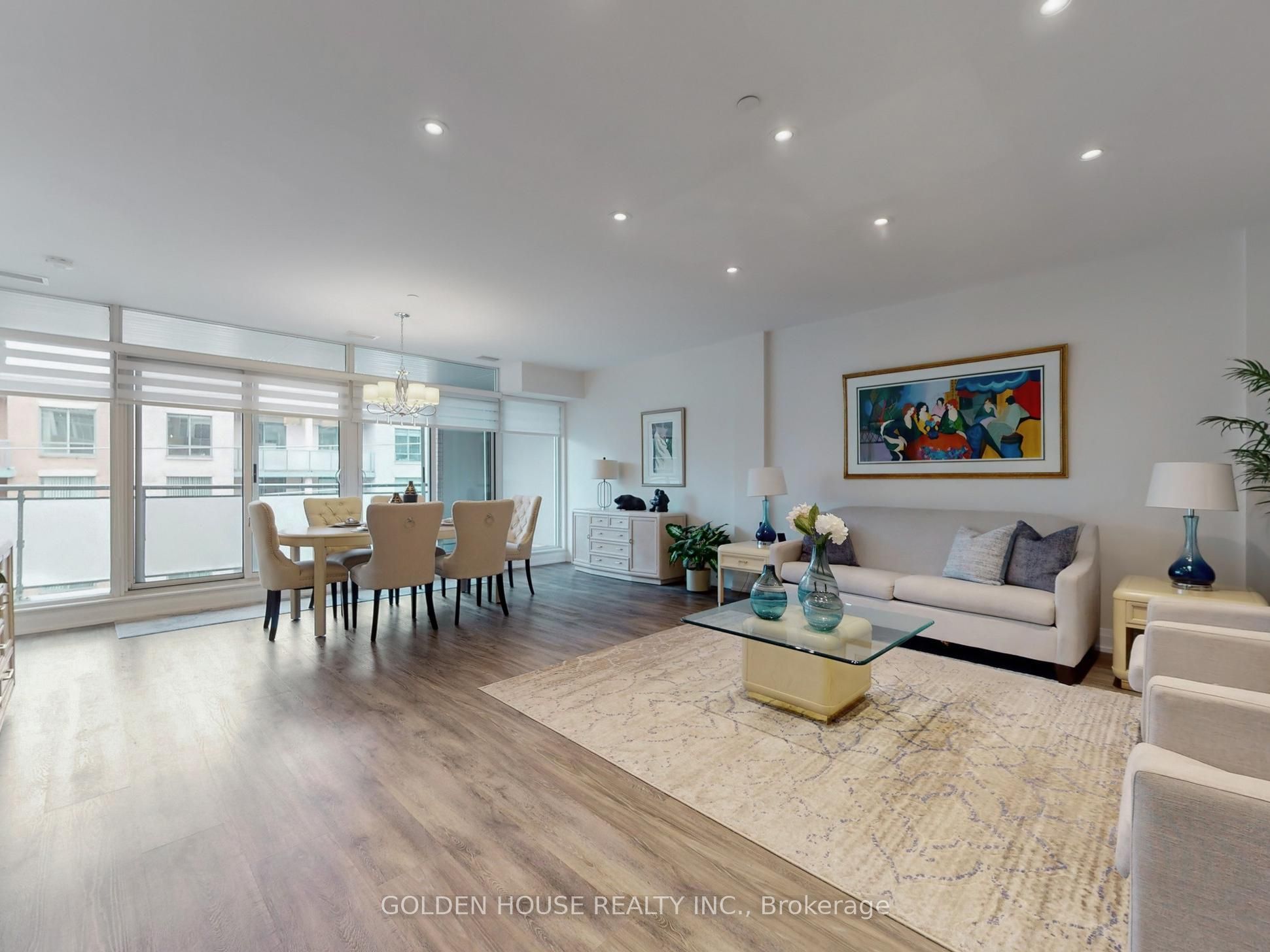 200 Woodbine Avenue 403