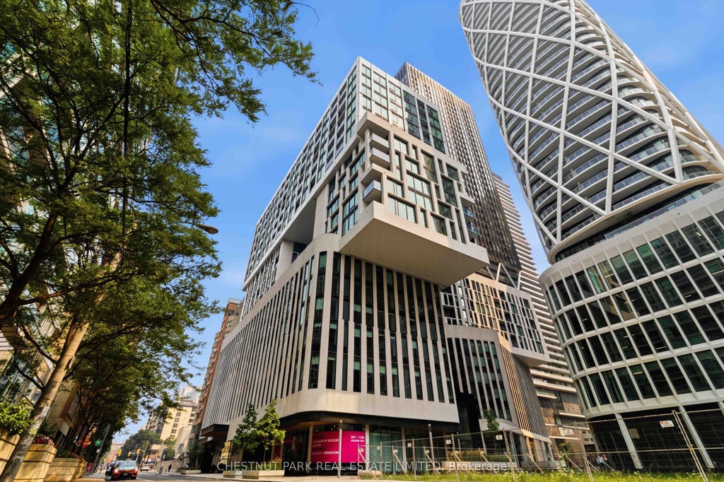 Photo of 230 Simcoe Street #625, Toronto, ON M5T 1T4 (MLS # C13822090)