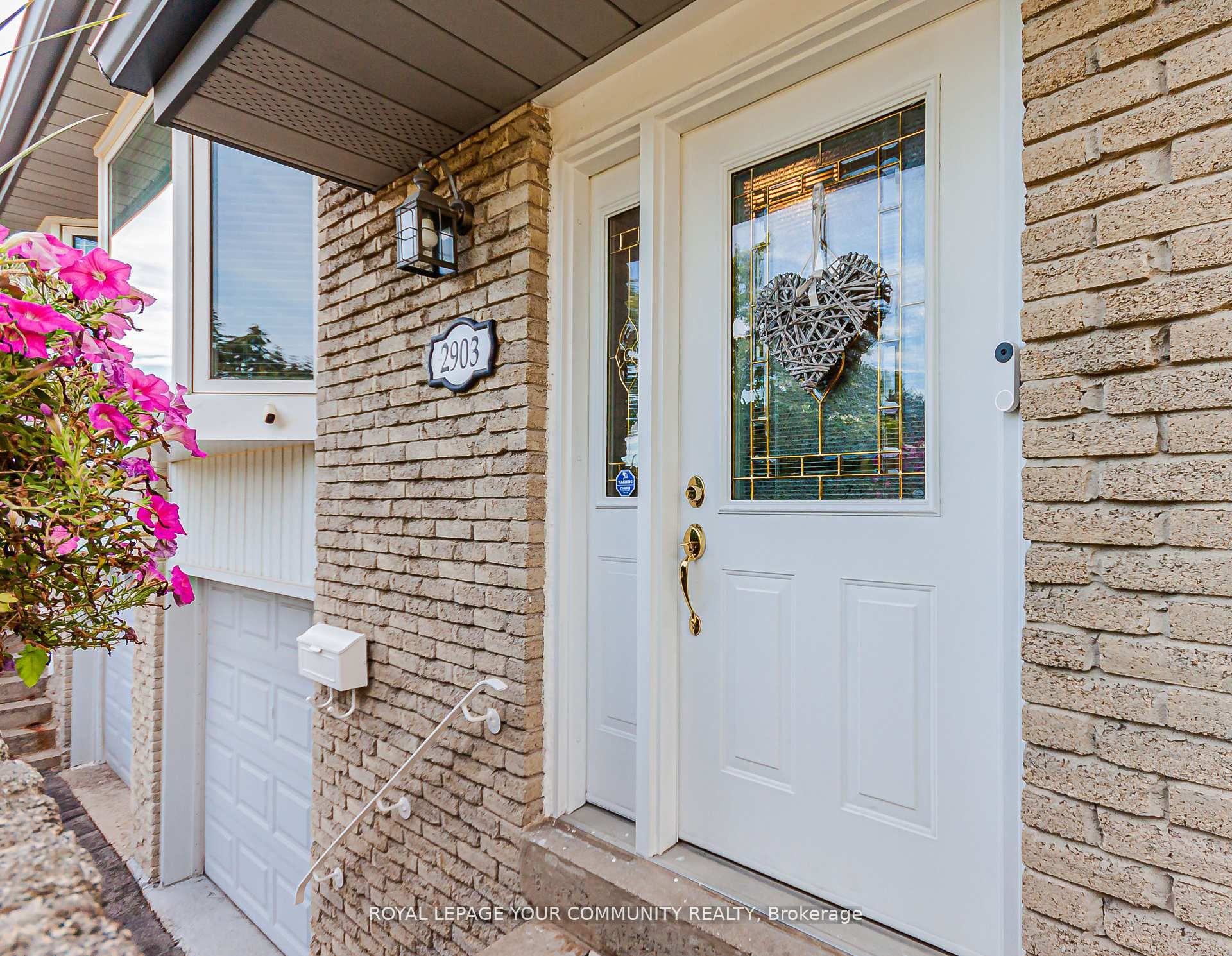 2903 Salerno Crescent