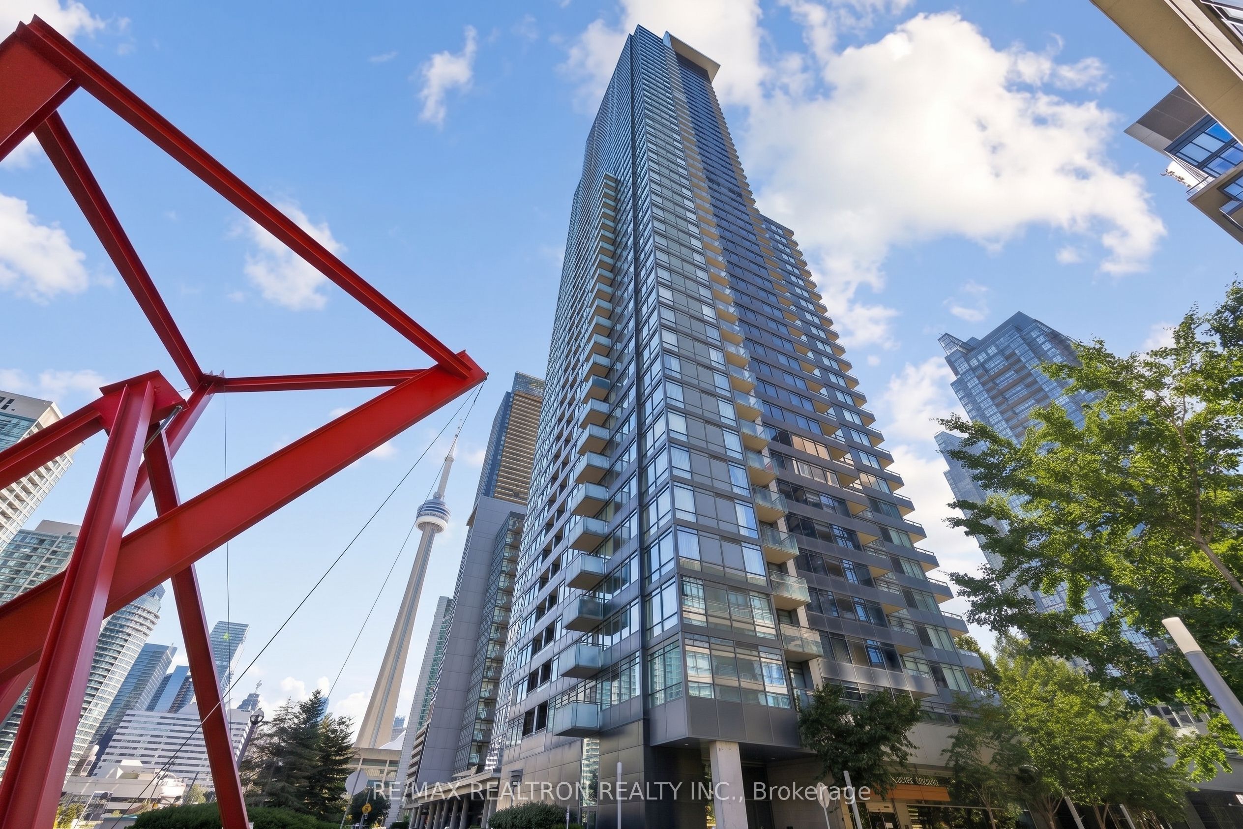 25 Telegram Mews 611
